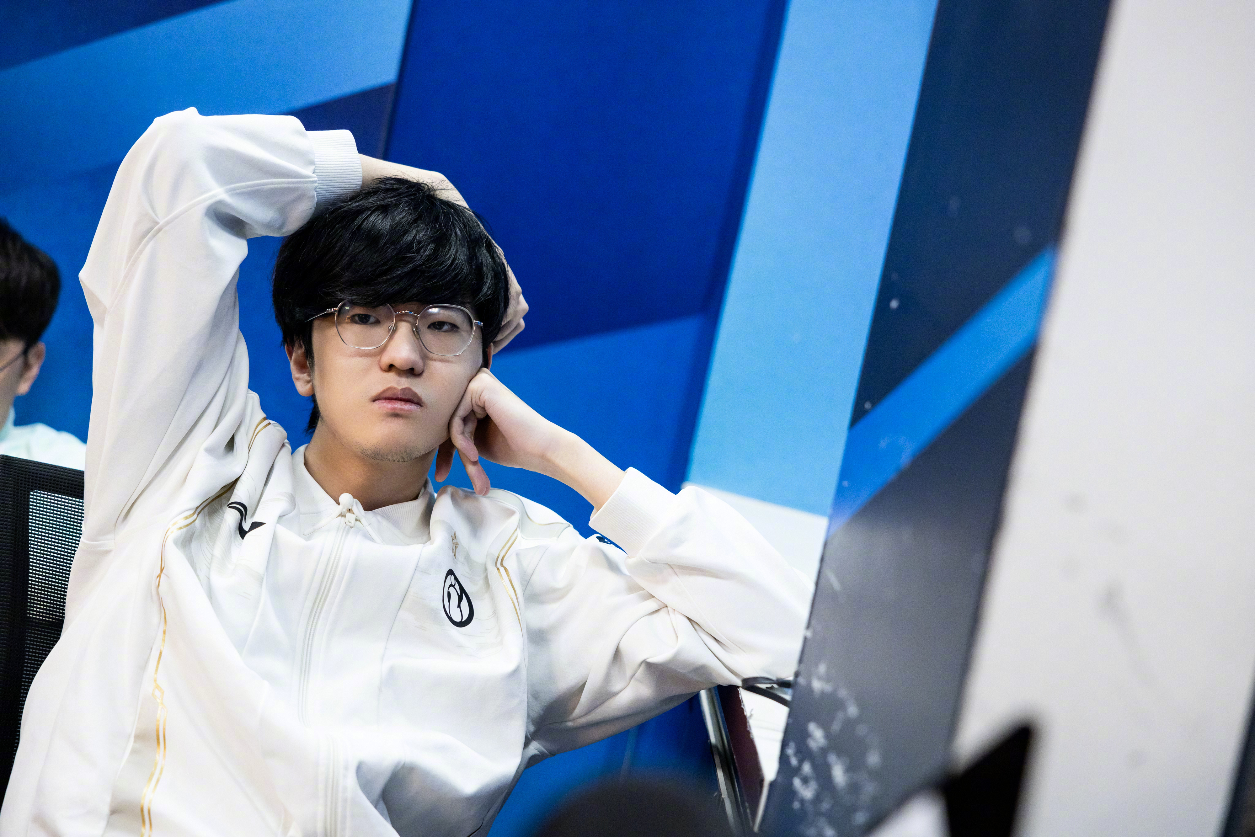 开云体育-Rookie重返赛场，出色防守首场状态出色，塞尔维亚队观众沸腾！的简单介绍