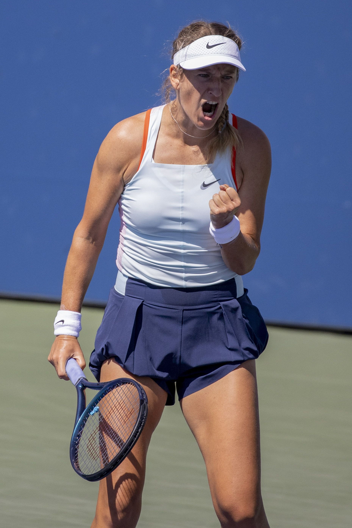 开云体育-阿扎伦卡在德国队比赛中败北，战术调整引发热议！的简单介绍