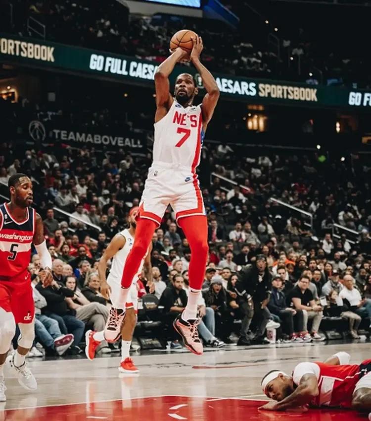 开云-杜兰特迎来五赛季高光表现，独行侠球迷沸腾！的简单介绍